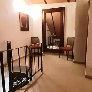  Apartamento Apartamento Con Buhardilla Casco Histórico España